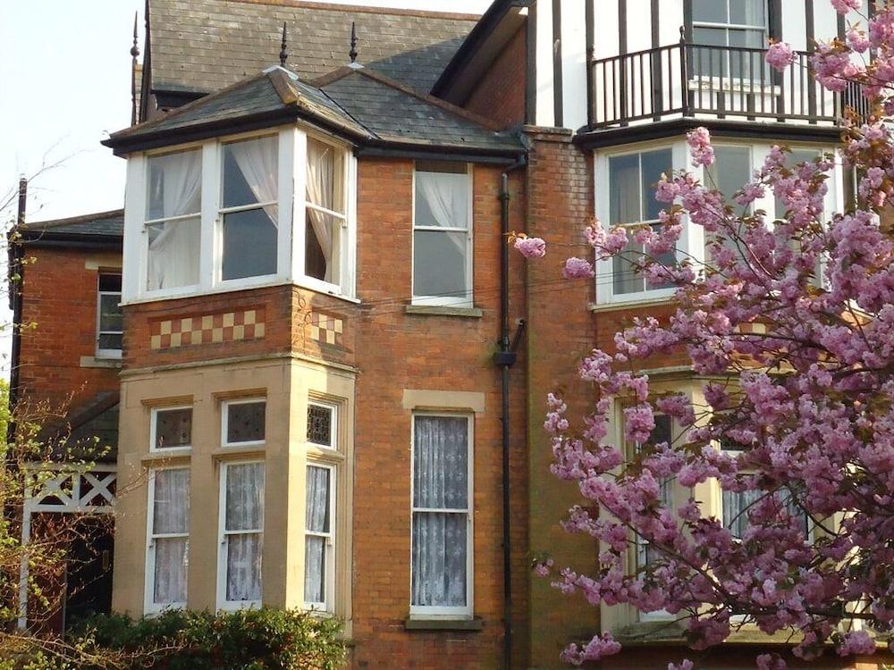 St Benedict - Victorian Bed And Breakfast Hastings Exterior foto